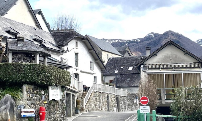 Aydius House | 100 m² Gîte ∙ 4 bedrooms ∙ 6 guests