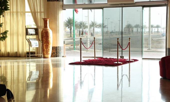 Al Qunfudhah Hotel | 100 m² Hotel ∙ 3 bedrooms ∙ 8 guests