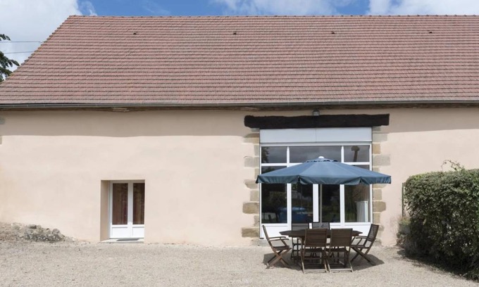 Cressanges House | 100 m² House ∙ 2 bedrooms ∙ 4 guests