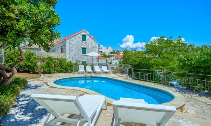 Sumartin House | 100 m² House ∙ 3 bedrooms ∙ 6 guests