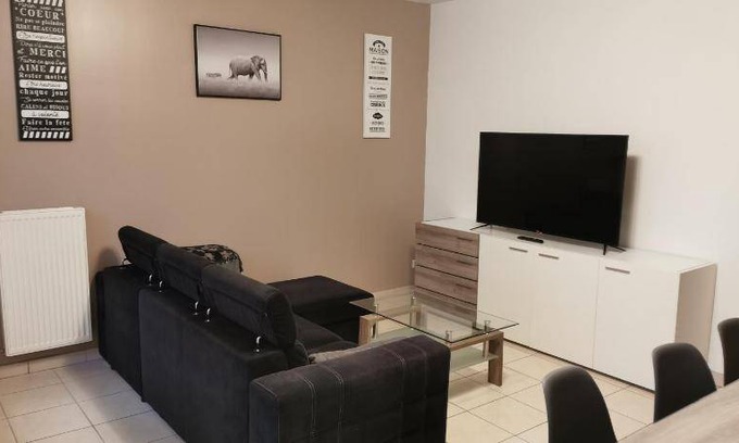 Calais House | 100 m² House ∙ 3 bedrooms ∙ 10 guests