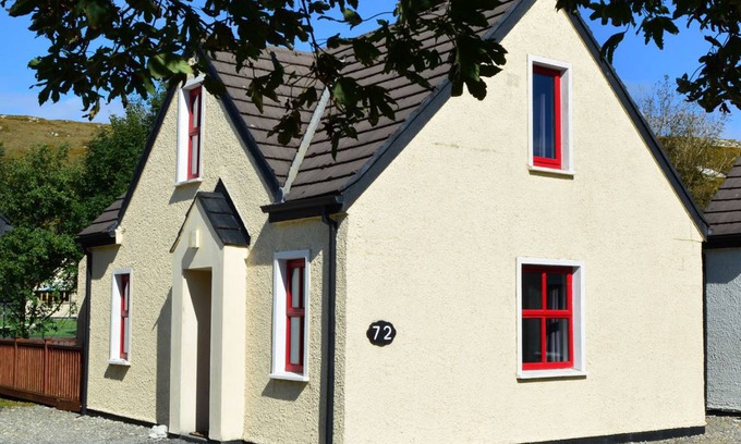 Clifden House | 100 m² House ∙ 3 bedrooms ∙ 6 guests