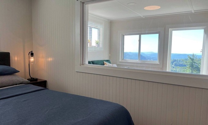 Apple Ridge Apartment | 100 Mile Views & 2½ mi to BR!