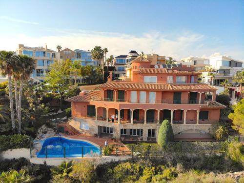 Cabo de las Huertas Villa | 1000 m² Villa ∙ 7 bedrooms ∙ 14 guests