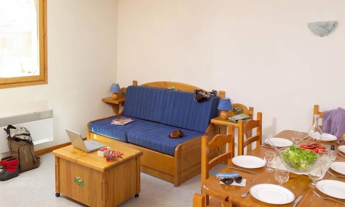 Saint-Jean-d'Arves Apartment | 100m from resort center, fitness, swimming pool, terrace, balcony, parking, tv, ski locker, 26-28m²