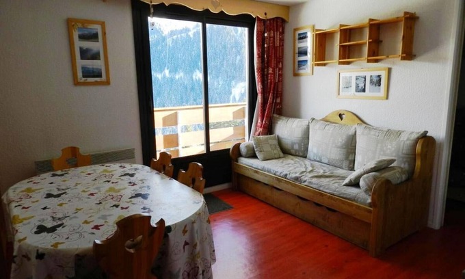 Le Pleynet Apartment | 100m from resort center, view ski slopes/valley, balcony, parking, ski locker, 30-32m², Les 7 Laux