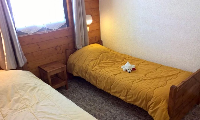 Villarodin-Bourget Apartment | 100m from ski slopes, 1st floor, tv, 35m², La Norma
