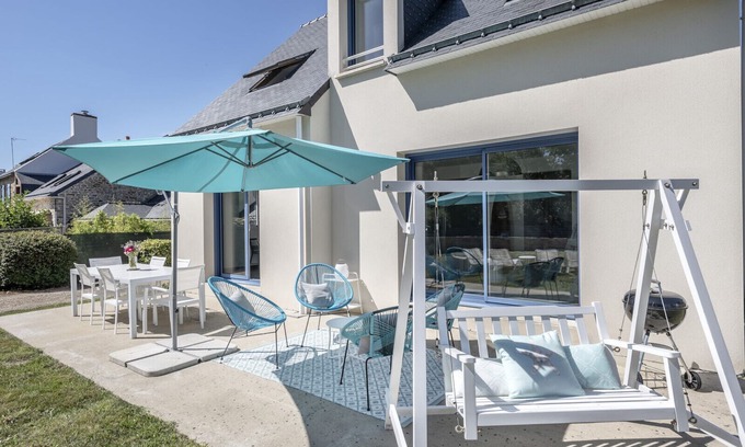 Baden Ski Chalet | 100m from the beach, house for 7, seaview
