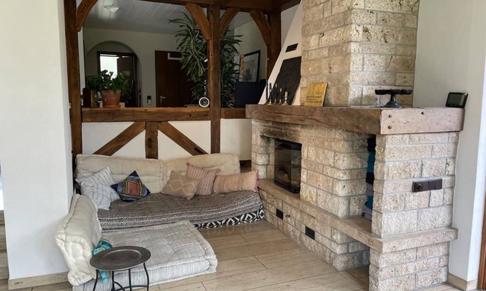 Kohlstetten House | 100sqm apartment in the heart of the Alb with garden and fireplace
