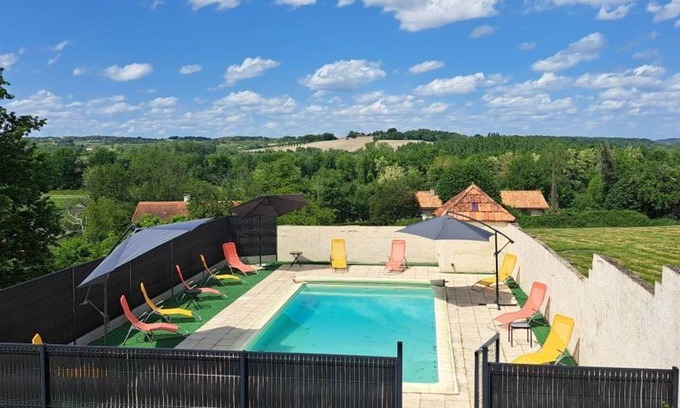 Saint-Meard-de-Drone Cottage | 101 m² Cabin ∙ 3 bedrooms ∙ 6 guests