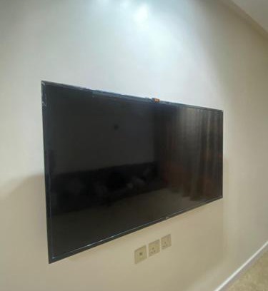 Al Aziziyah Apartment | 105 غرفتين وصاله Tow Rooms With a a hall