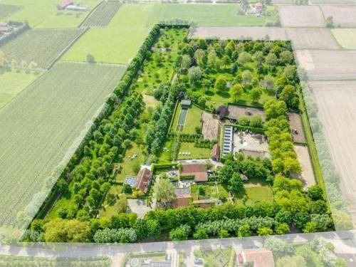 Nieuwkerken-Waas Bed & Breakfast | 105 m² Bed and breakfast ∙ 2 guests