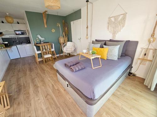 Eguilles Apartment | 107 Paisible et unique avec terrasse sur vue piscine