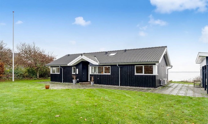 Ronbjerg House | 108 m² House ∙ 3 bedrooms ∙ 8 guests
