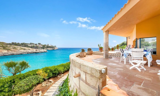 Cala Mandia Villa | 115 m² Villa ∙ 2 bedrooms ∙ 4 guests