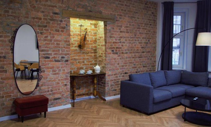 Katowice Apartment | 110 m² Apartment ∙ 2 bedrooms ∙ 11 guests