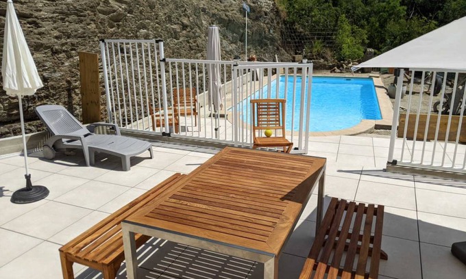 Llo House | 110 m² Gîte ∙ 3 bedrooms ∙ 8 guests