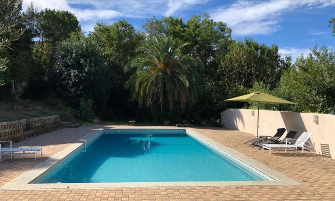 Hopitaux-Facultes House | 110 m² House ∙ 2 bedrooms ∙ 4 guests