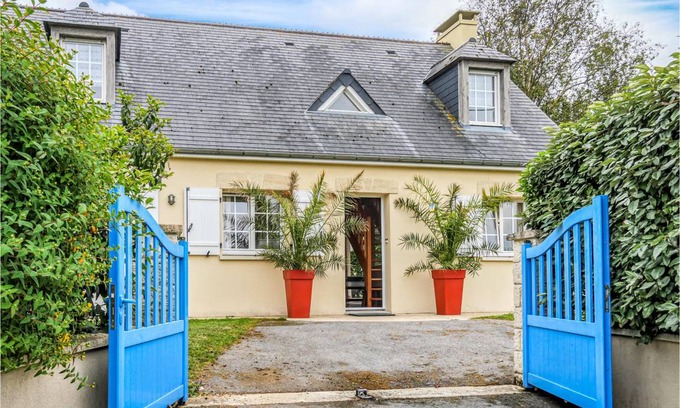 Quettehou House | 110 m² House ∙ 3 bedrooms ∙ 6 guests
