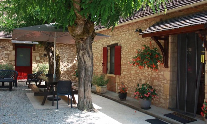 Limeuil House | 110 m² House ∙ 3 bedrooms ∙ 6 guests