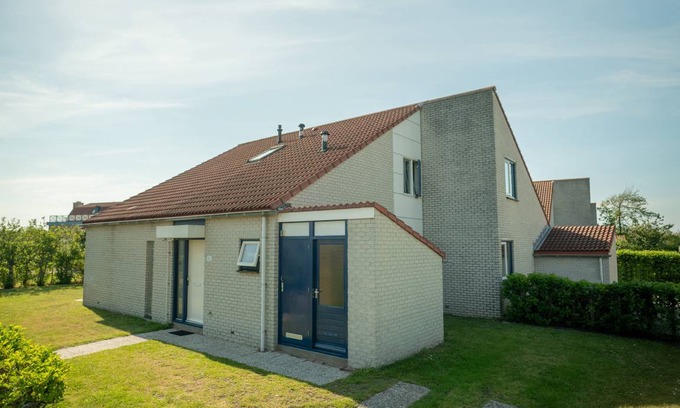 Julianadorp Villa | 110 m² Villa ∙ 3 bedrooms ∙ 6 guests