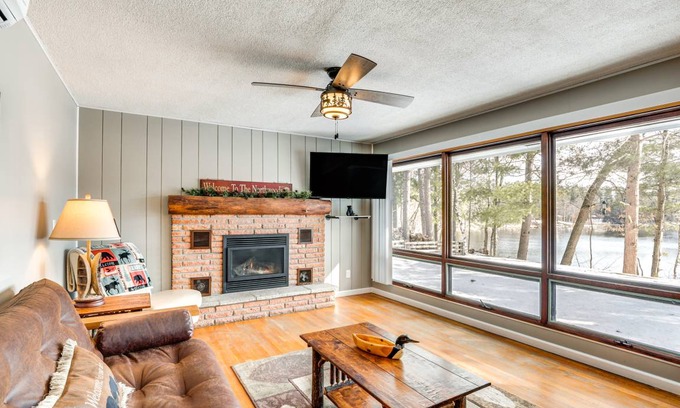 Eagle River House | 119 m² House ∙ 2 bedrooms ∙ 4 guests