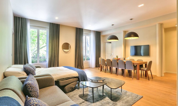 Bonne-Nouvelle Apartment | 119 - Urban Spacious Flat in Center of Paris