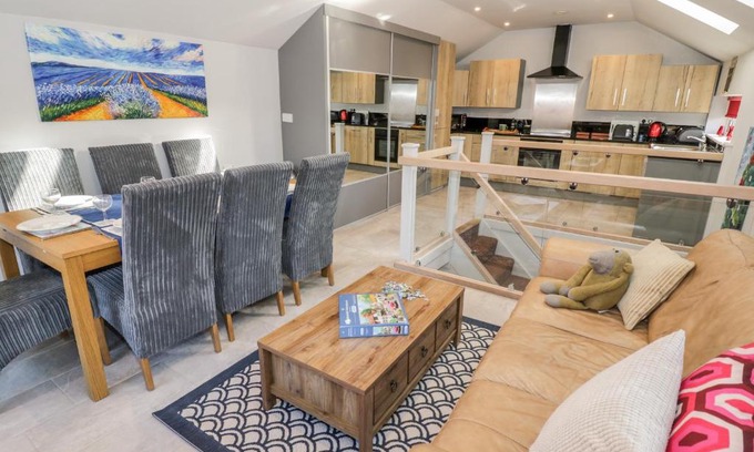 Coventry House | 11A Lower Ford Street