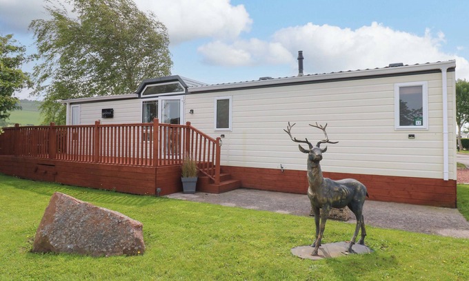Welton Cottage | 12 FIELD VIEW, pet friendly, with a garden in Kirkoswald