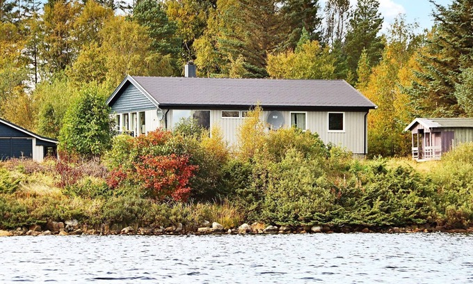 Hitra House | 12 person holiday home in Kvenvær