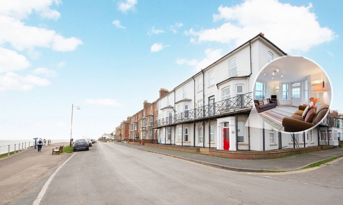 Southwold Apartment | 12 The Craighurst - One Bedroom Apartment, Sleeps 2