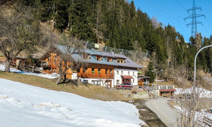 Sankt Anton am Arlberg Apartment | 120 m² Apartment ∙ 4 bedrooms ∙ 10 guests