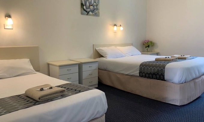 Lakes Entrance Apartment | 120 m² Apartment ∙ 3 bedrooms ∙ 6 guests