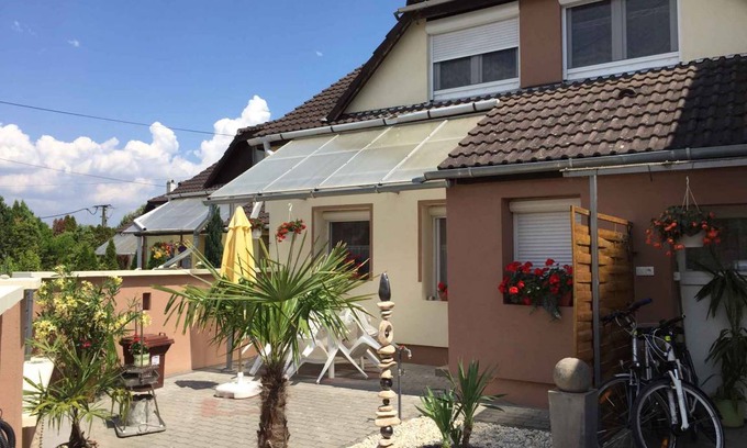 Balatonkenese Apartment | 120 m² Apartment ∙ 4 bedrooms ∙ 8 guests