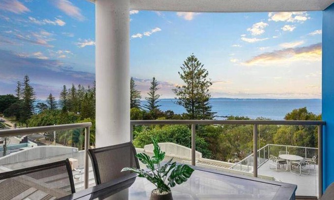 Scarborough Apartment | 120 m² Apartment ∙ 3 bedrooms ∙ 6 guests