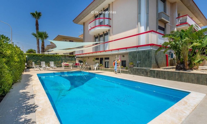 Avola Apartment | 120 m² Apartment ∙ 3 bedrooms ∙ 6 guests