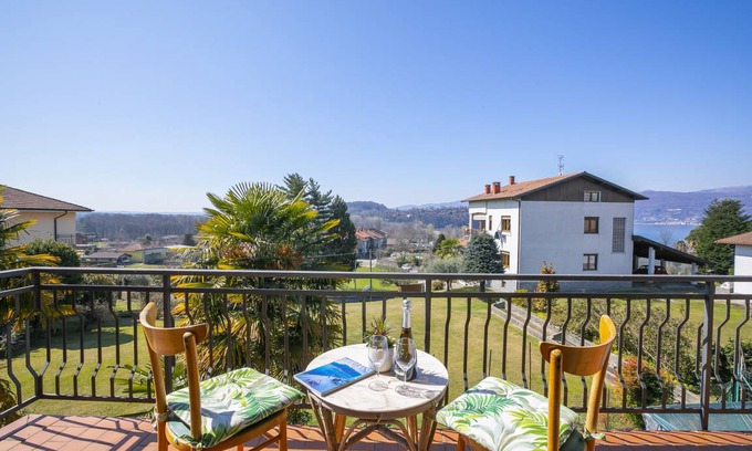 Ispra Apartment | 120 m² Apartment ∙ 4 bedrooms ∙ 8 guests
