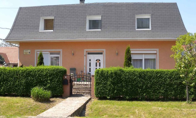 Zalakaros Apartment | 120 m² Apartment ∙ 3 bedrooms ∙ 9 guests