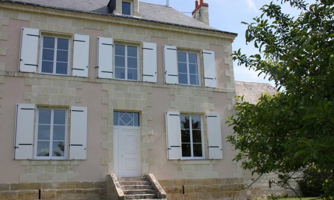Beaumont-en-Veron Cottage | 120 m² Cabin ∙ 2 bedrooms ∙ 5 guests