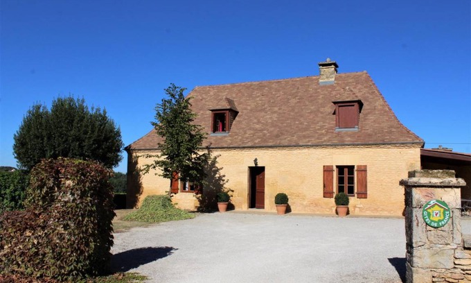 Salignac-Eyvignes House | 120 m² Gîte ∙ 3 bedrooms ∙ 6 guests