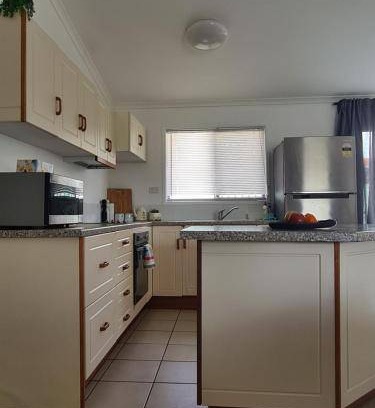 Springwood House | 120 m² House ∙ 3 bedrooms ∙ 7 guests