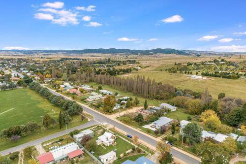 Berridale House | 120 m² House ∙ 4 bedrooms ∙ 10 guests