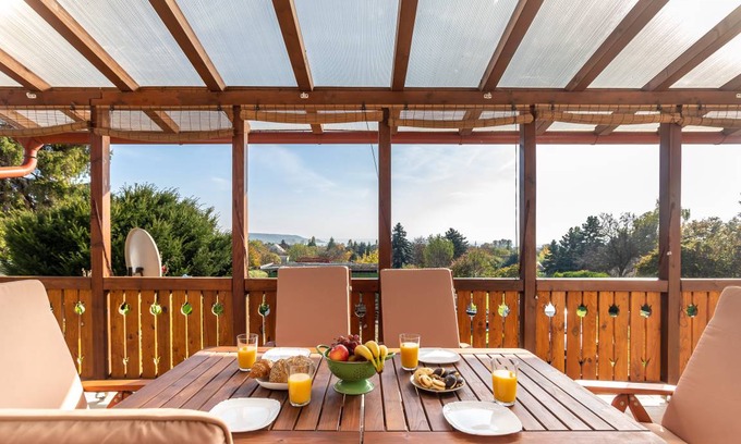 Balatonalmadi House | 120 m² House ∙ 3 bedrooms ∙ 6 guests