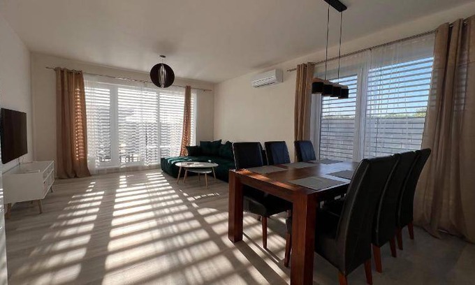 Dunajska Luzna House | 120 m² House ∙ 3 bedrooms ∙ 8 guests