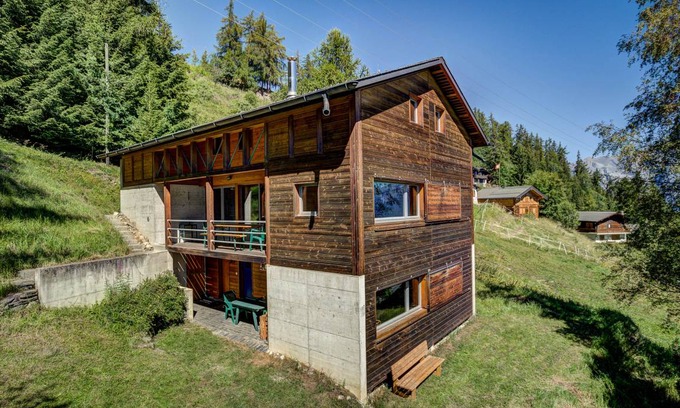 Mayens-de-Riddes House | 125 m² House ∙ 5 bedrooms ∙ 12 guests