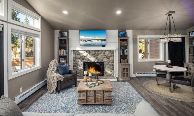 Incline Village House | 128 McCloud - Luxury Couples Retreat