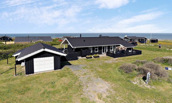 Hjørring House | 129 m² House ∙ 3 bedrooms ∙ 6 guests