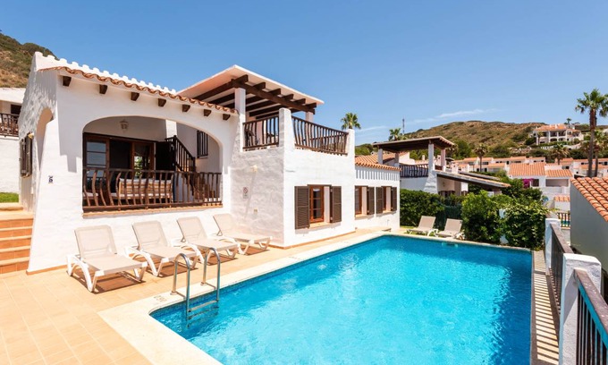 Platges de Fornells Villa | 130 m² Villa ∙ 3 bedrooms ∙ 6 guests