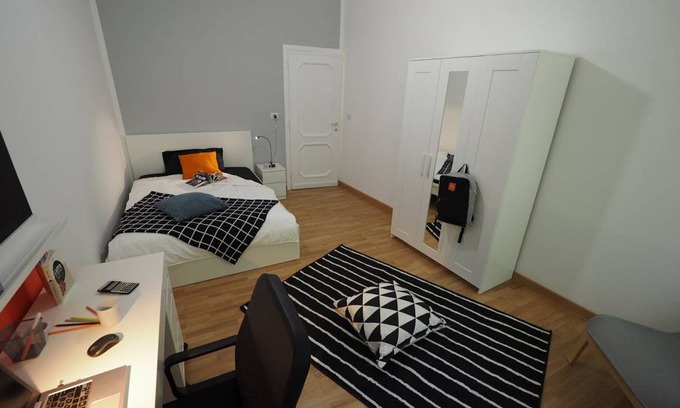 Historic Centre Resort | 130 m² Private room ∙ 1 bedroom ∙ 1 guest