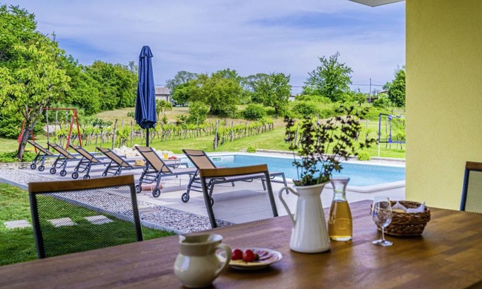Kunj Villa | 130 m² Villa ∙ 3 bedrooms ∙ 6 guests